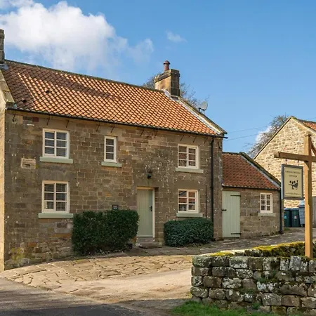 Holiday home 3 Bed In Kirkbymoorside Oc-g0174 *